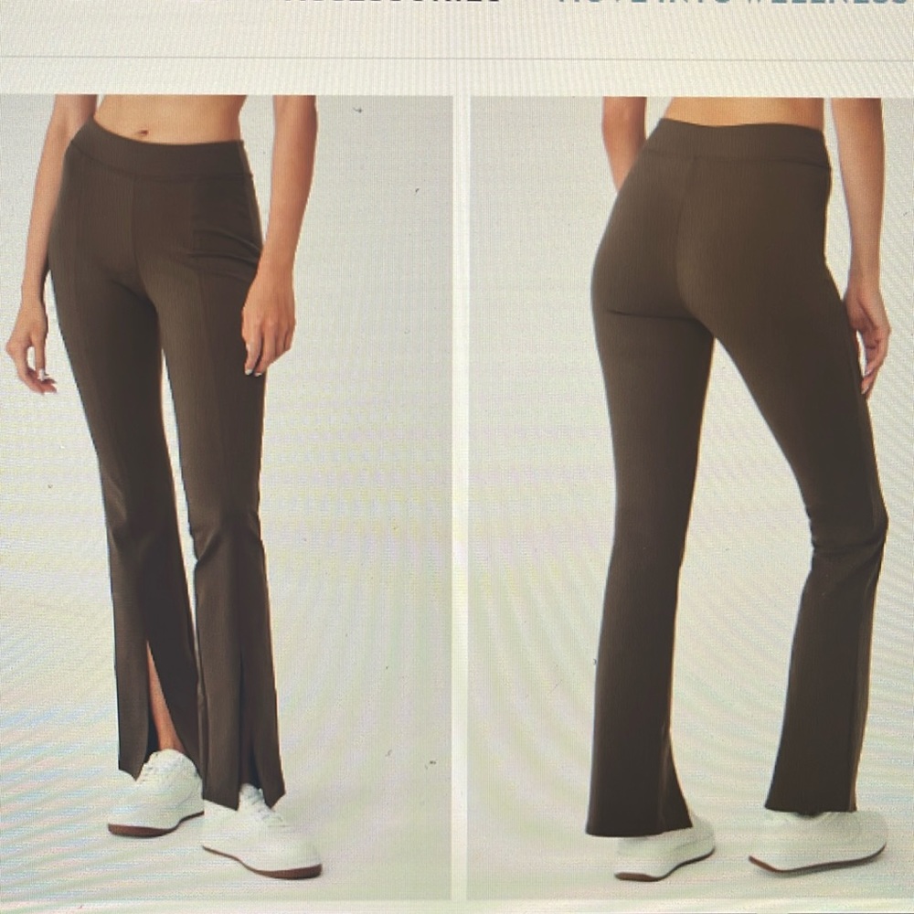 Alo- Airbrush High-Waist Flutter Legging